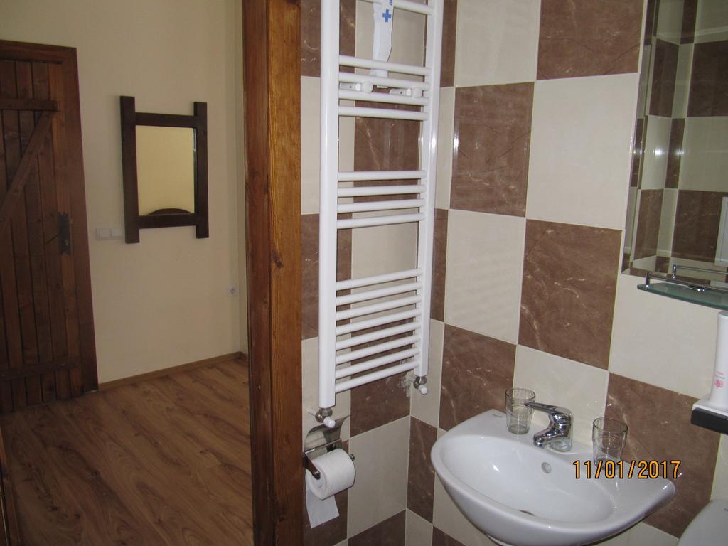 Guest House Belchin View Extérieur photo
